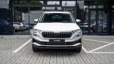 Škoda Karoq 1.5 TSI Drive 130 (pohľad zozadu)
