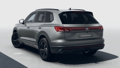 VW Touareg 3.0 TDI R-Line Limited (pohľad zozadu)
