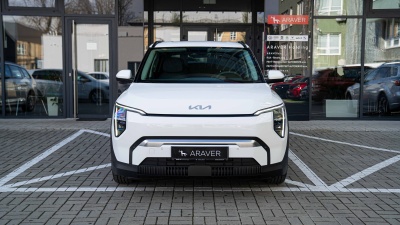 Kia EV3 Air (pohľad zozadu)