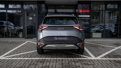 Kia Sportage 1.6 CRDi Silver (pohľad spredu)
