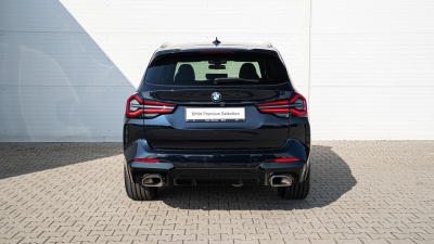 BMW X3 20d xDrive (pohľad do interiéru)