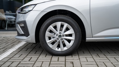 Škoda Scala 1.0 TSI Drive 130 (pohľad do interiéru)