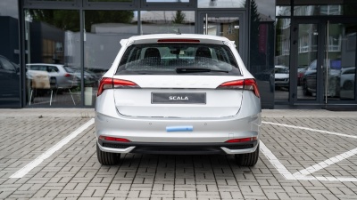Škoda Scala 1.0 TSI Drive 130 (pohľad spredu)