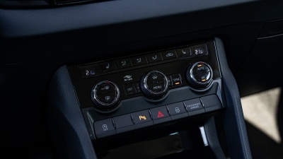Škoda Karoq 1.5 TSI Drive 130 (pohľad do interiéru)