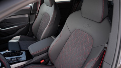 AUDI A5 Limuzína 2.0 TDI Quattro (pohľad spredu)