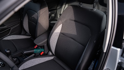 Škoda Fabia 1.0 MPI Drive 130 (pohľad zozadu)