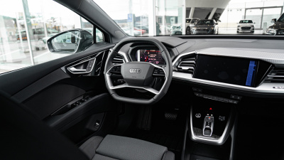 AUDI Q4 45 e-tron