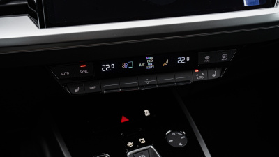 AUDI Q4 45 e-tron