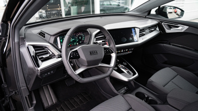 AUDI Q4 45 e-tron