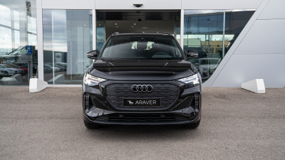 AUDI Q4 45 e-tron (pohľad zboku)