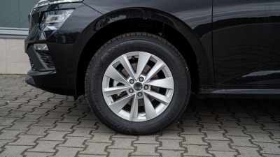 Škoda Kamiq 1.5 TSI Drive 130 Plus (pohľad do interiéru)