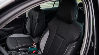 Škoda Kamiq 1.5 TSI Drive 130 Plus (pohľad do interiéru)