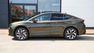 Škoda Enyaq Coupé 85x Sportline (pohľad zboku)