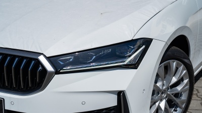 Škoda Superb Combi 2.0 TDI  Top Selection 4x4 (pohľad do interiéru)