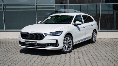 Škoda Superb Combi 2.0 TDI  Top Selection 4x4 (základný pohľad)