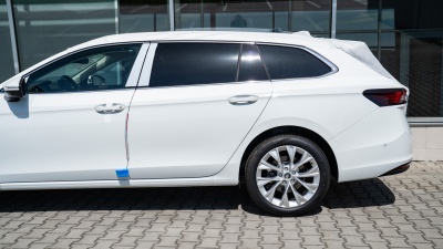 Škoda Superb Combi 2.0 TDI  Top Selection 4x4 (pohľad do interiéru)