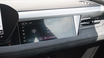 AUDI Q6 e-tron quattro