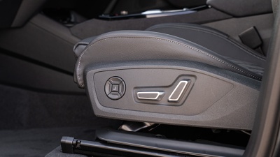 AUDI Q6 e-tron quattro (pohľad do interiéru)