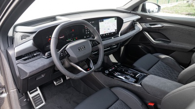 AUDI Q6 e-tron quattro