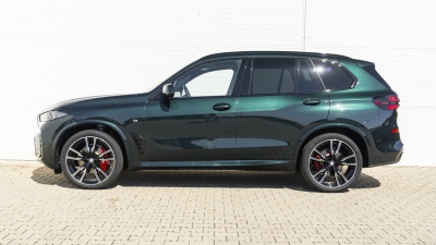 BMW X5 40d xDrive (pohľad zozadu)