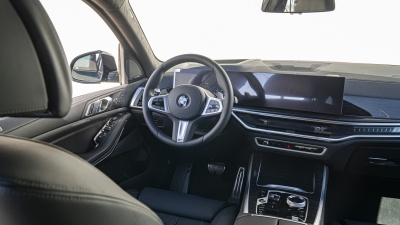 BMW X5 40d xDrive (pohľad do interiéru)