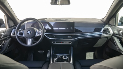 BMW X5 40d xDrive (pohľad do interiéru)