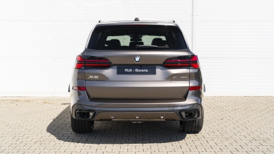 BMW X5 40d xDrive (pohľad do interiéru)