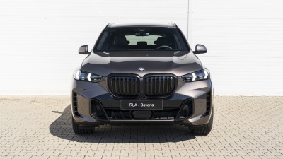 BMW X5 40d xDrive (pohľad do interiéru)