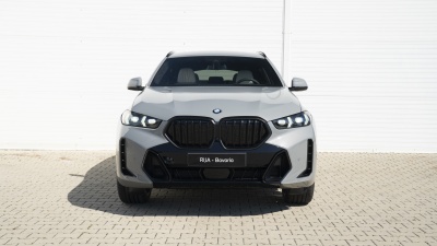 BMW X6 30d xDrive (pohľad do interiéru)