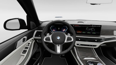 BMW X7 40d xDrive (pohľad do interiéru)