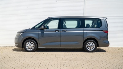 VW Multivan Bulli Long 2.0 TDI (pohľad zboku)