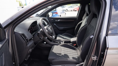 Škoda Karoq 2.0 TDI Sportline (pohľad do interiéru)