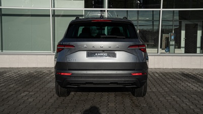 Karoq 1.5 TSI Drive 130 (pohľad spredu)