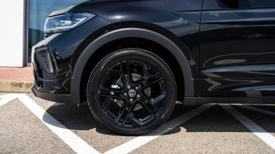 VW T-Cross 1.5 TSI R-Line Limited (pohľad do interiéru)