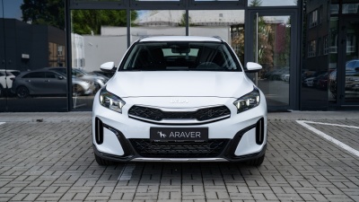 Kia XCeed 1.5 T-GDi Silver (pohľad zozadu)