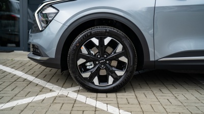 Kia Sportage PHEV 1.6 T-GDi 4x4 Gold (pohľad do interiéru)