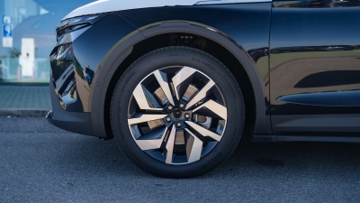 Škoda Elroq 85 Sportline (pohľad do interiéru)