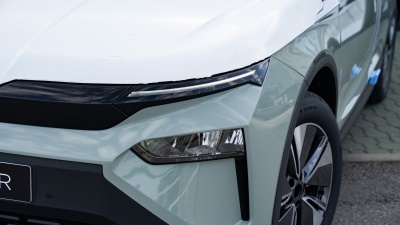 Škoda Elroq 50 Essence (pohľad spredu)
