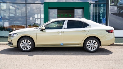 Škoda Superb 2.0 TDI Top Selection (pohľad do interiéru)
