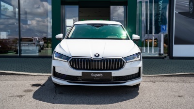Škoda Superb 2.0 TDI Top Selection 4x4 (pohľad zozadu)