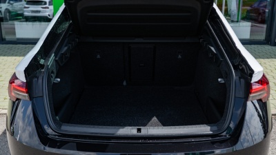 Škoda Octavia 1.5 TSI Sportline (pohľad do interiéru)