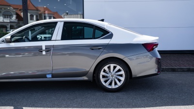 Škoda Octavia 1.5 TSI Top Selection (pohľad do interiéru)