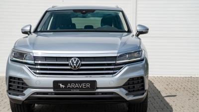 VW Touareg 3.0 TDI Limited (pohľad do interiéru)