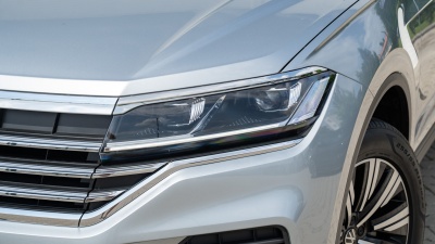 VW Touareg 3.0 TDI Limited (pohľad do interiéru)