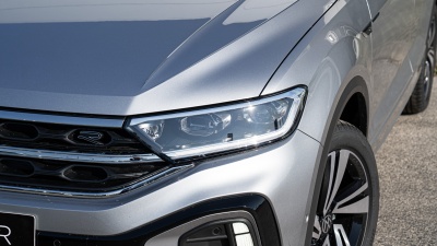 VW T-Roc 1.5 TSI R-Line Limited (pohľad spredu)