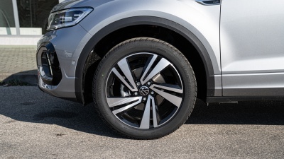 VW T-Roc 1.5 TSI R-Line Limited (pohľad do interiéru)