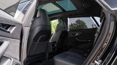 AUDI SQ8 Quattro (pohľad do interiéru)