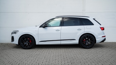 AUDI Q7 3.0 TFSIe Quattro S line PHEV (pohľad do interiéru)