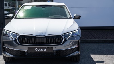 Škoda Octavia 1.5 TSI Top Selection (pohľad zozadu)