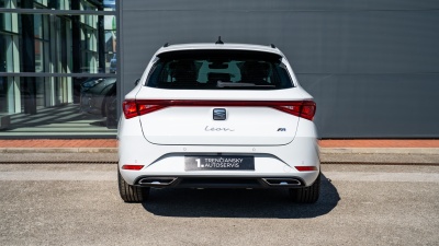 SEAT Leon SP 1.5 eTSI FR Max (pohľad zozadu)